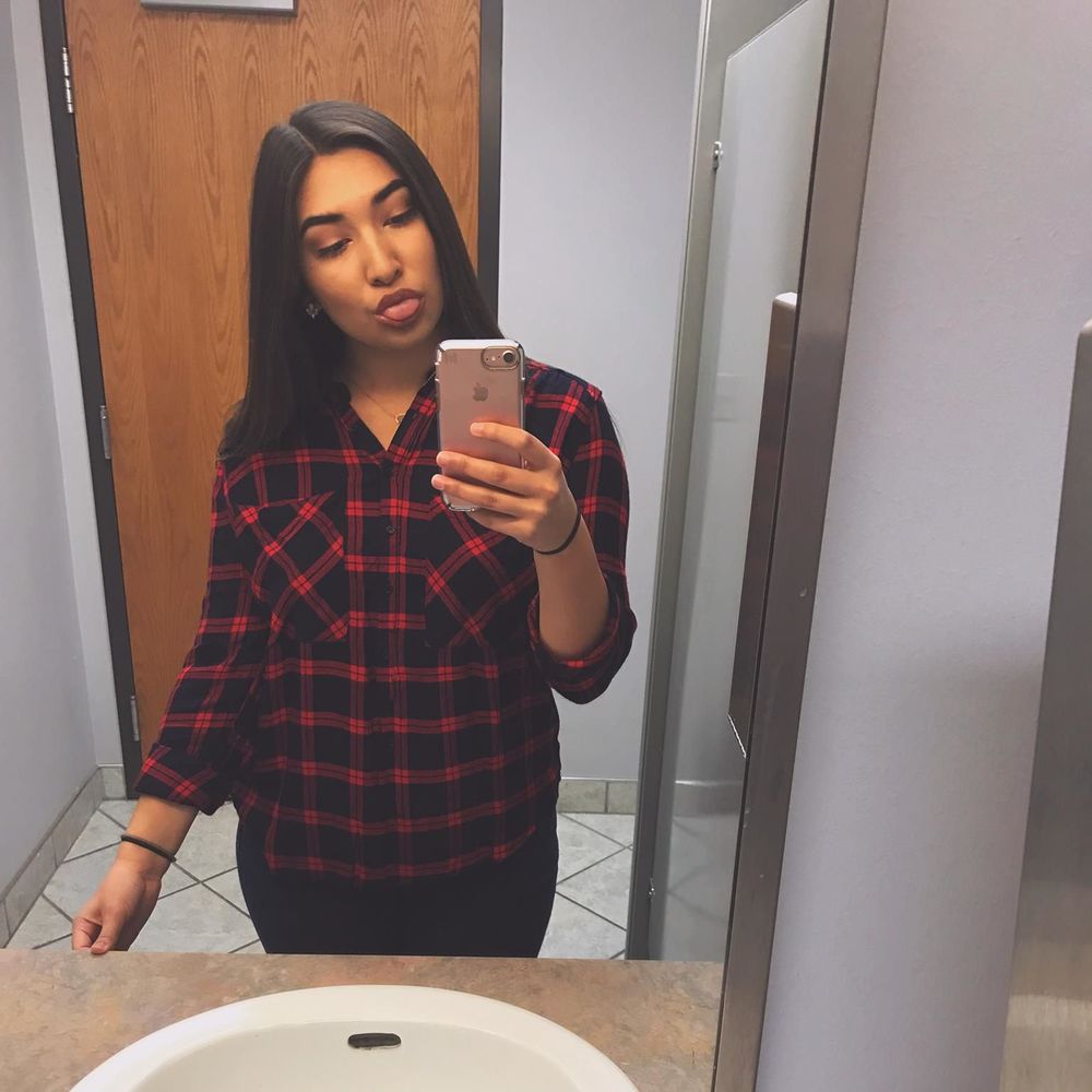 Meet your Posher, Rachel